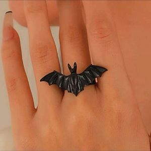 Bat adjustable ring